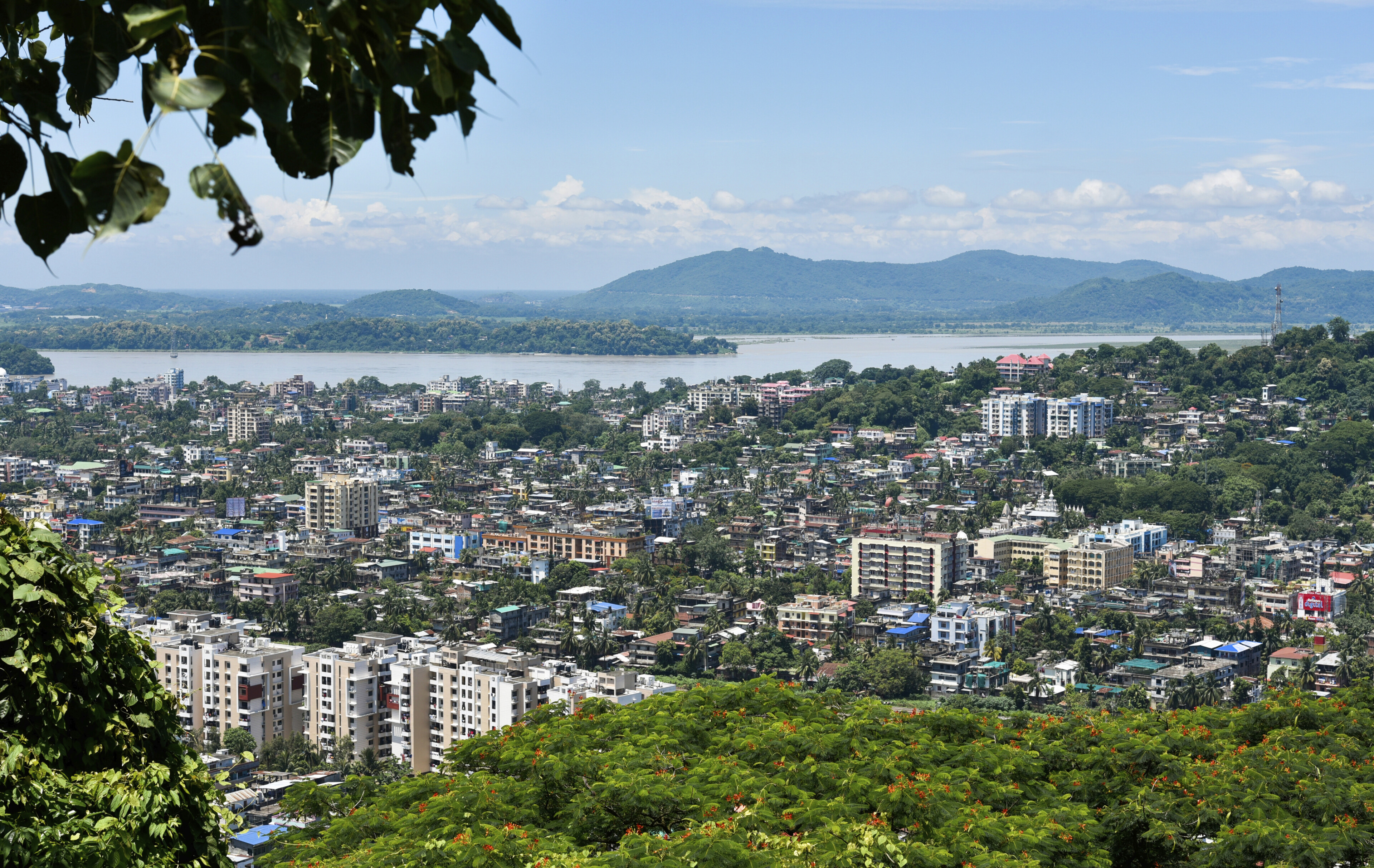 Skyline von Guwahati, Indien