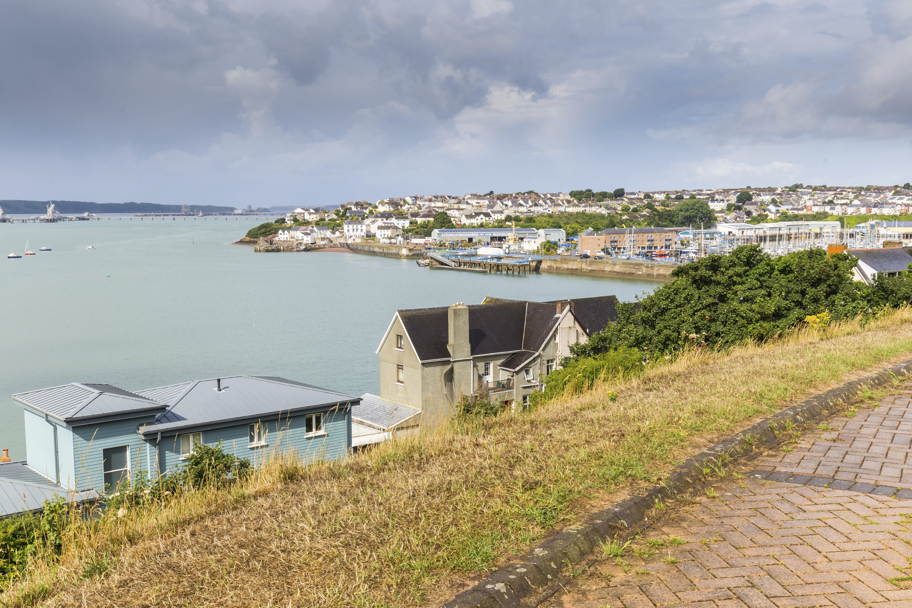 Küste von Milford Haven, Wales
