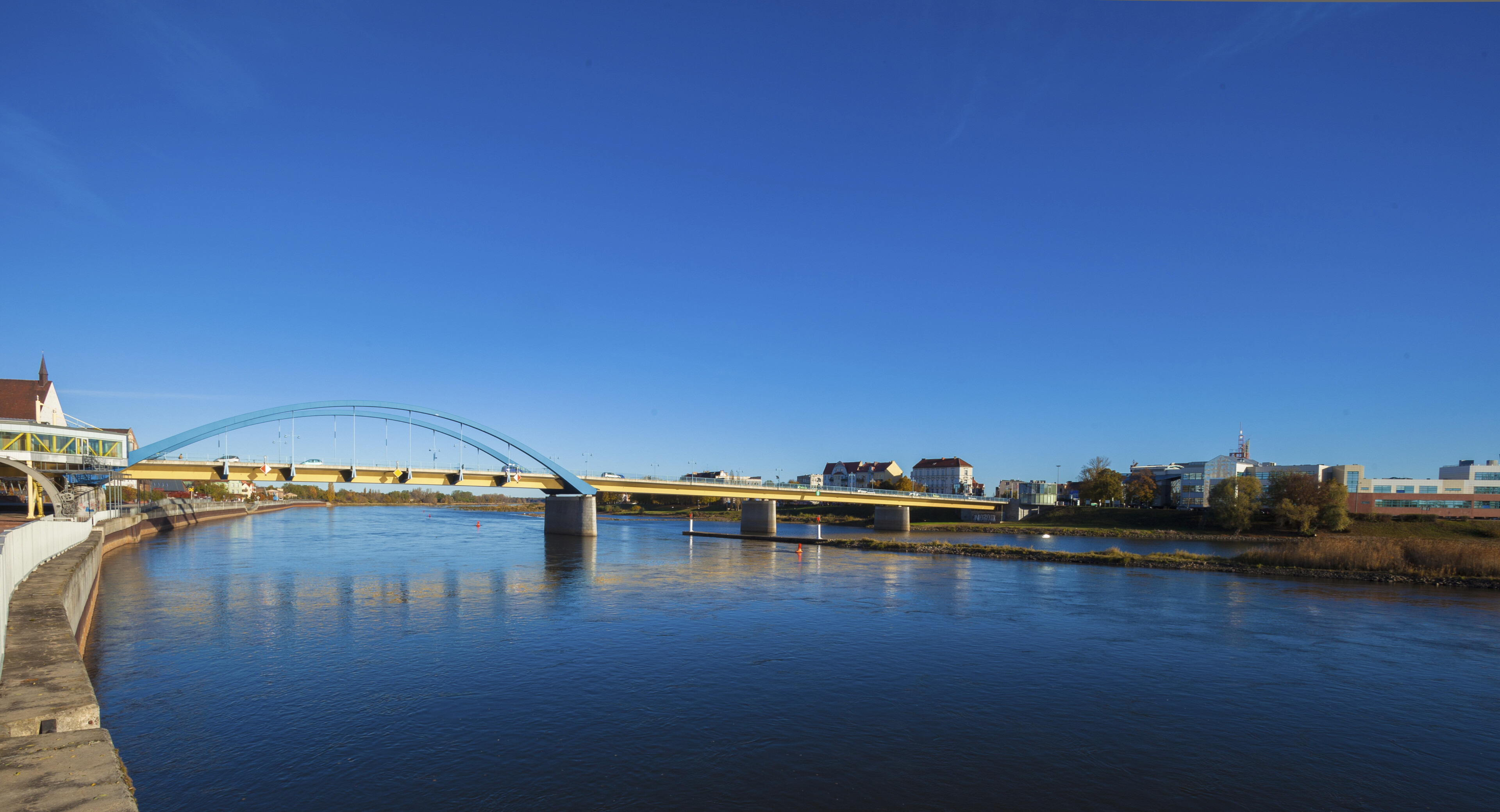 Bruecke in Frankfurt Oder, Deutschland