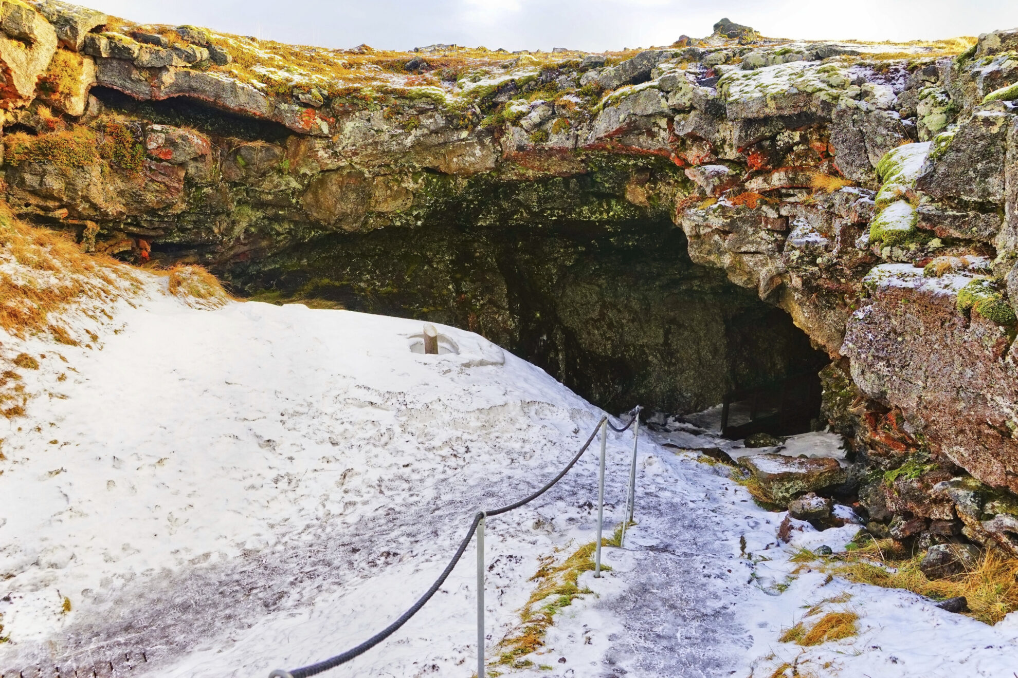 Vulkanhöhle Vatnshellir, Island