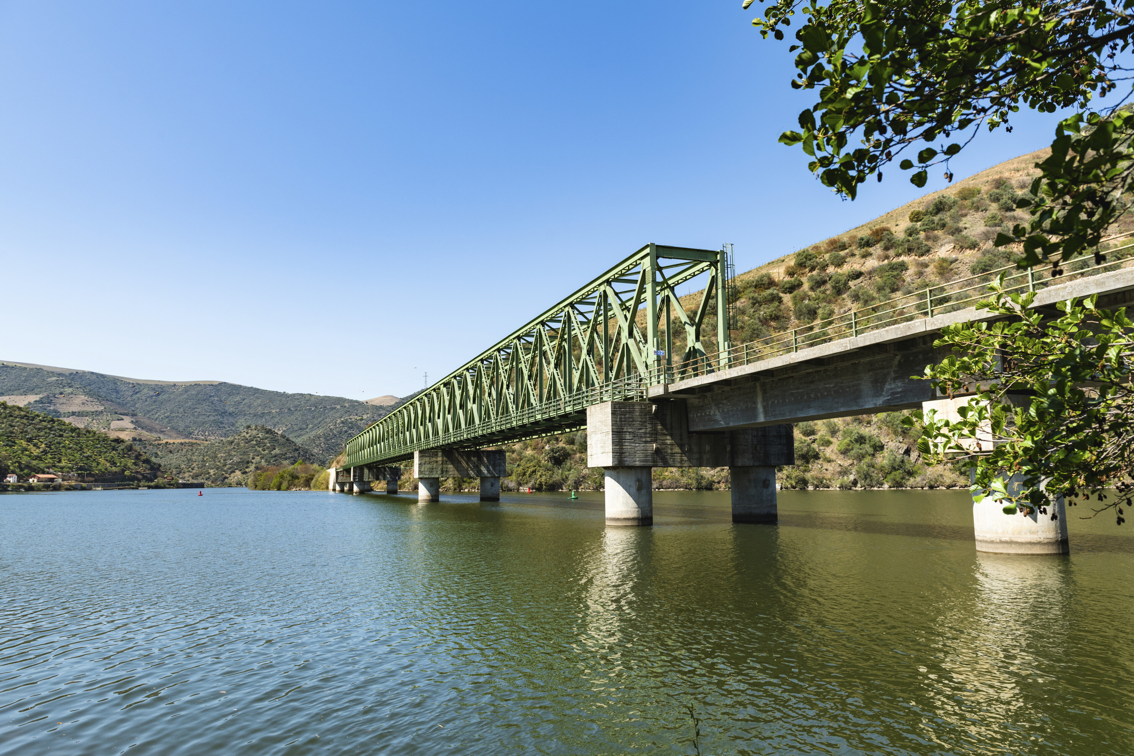 Brücke über dem Duero, Portugal