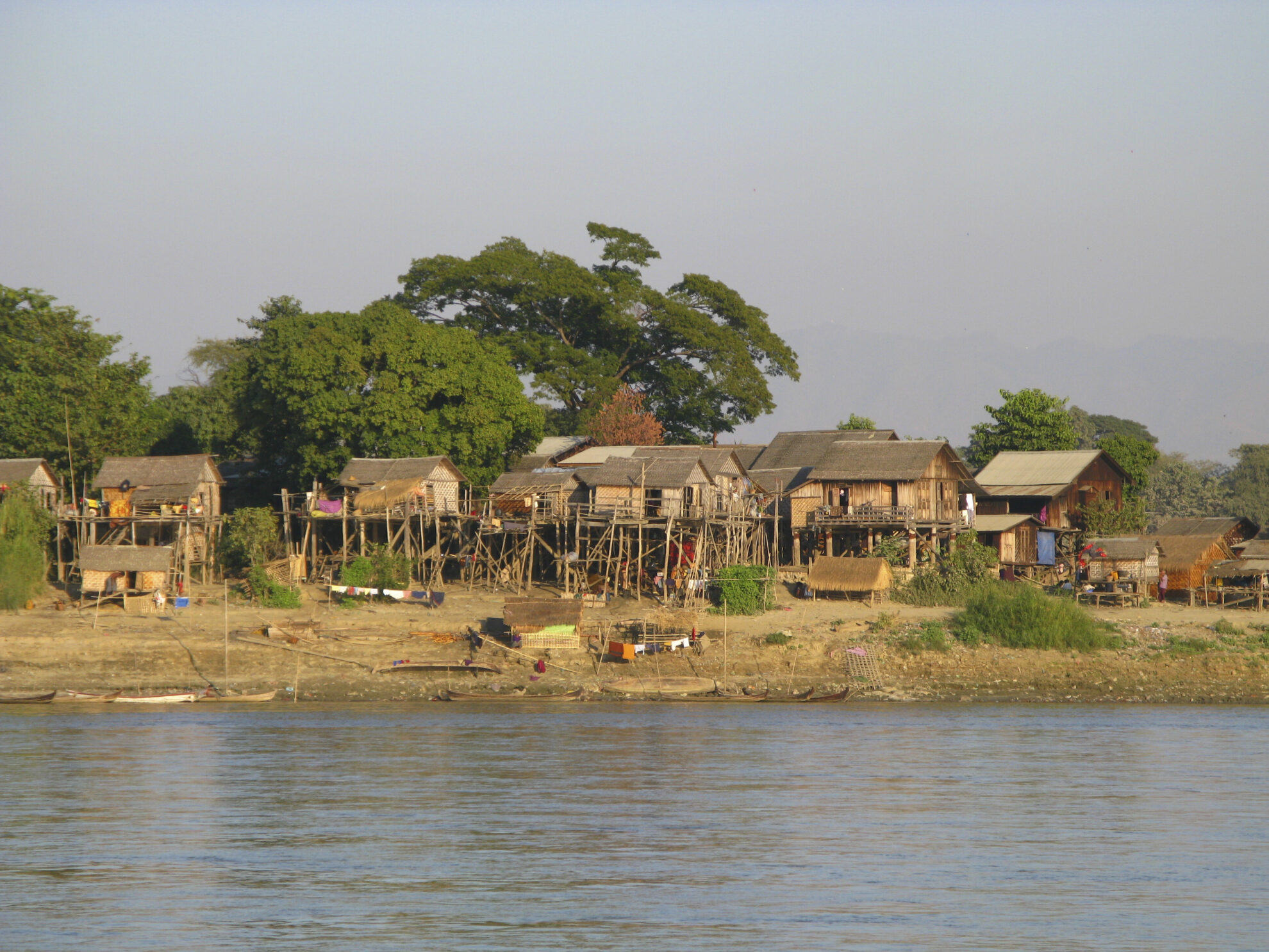 Fischerdorf am Fluss Irrawaddy, Myanmar
