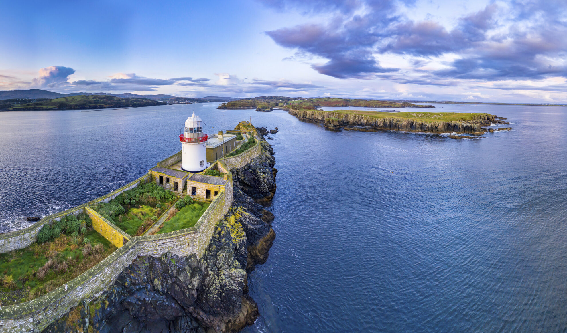 Leuchtturm auf Rotten Island, Irland