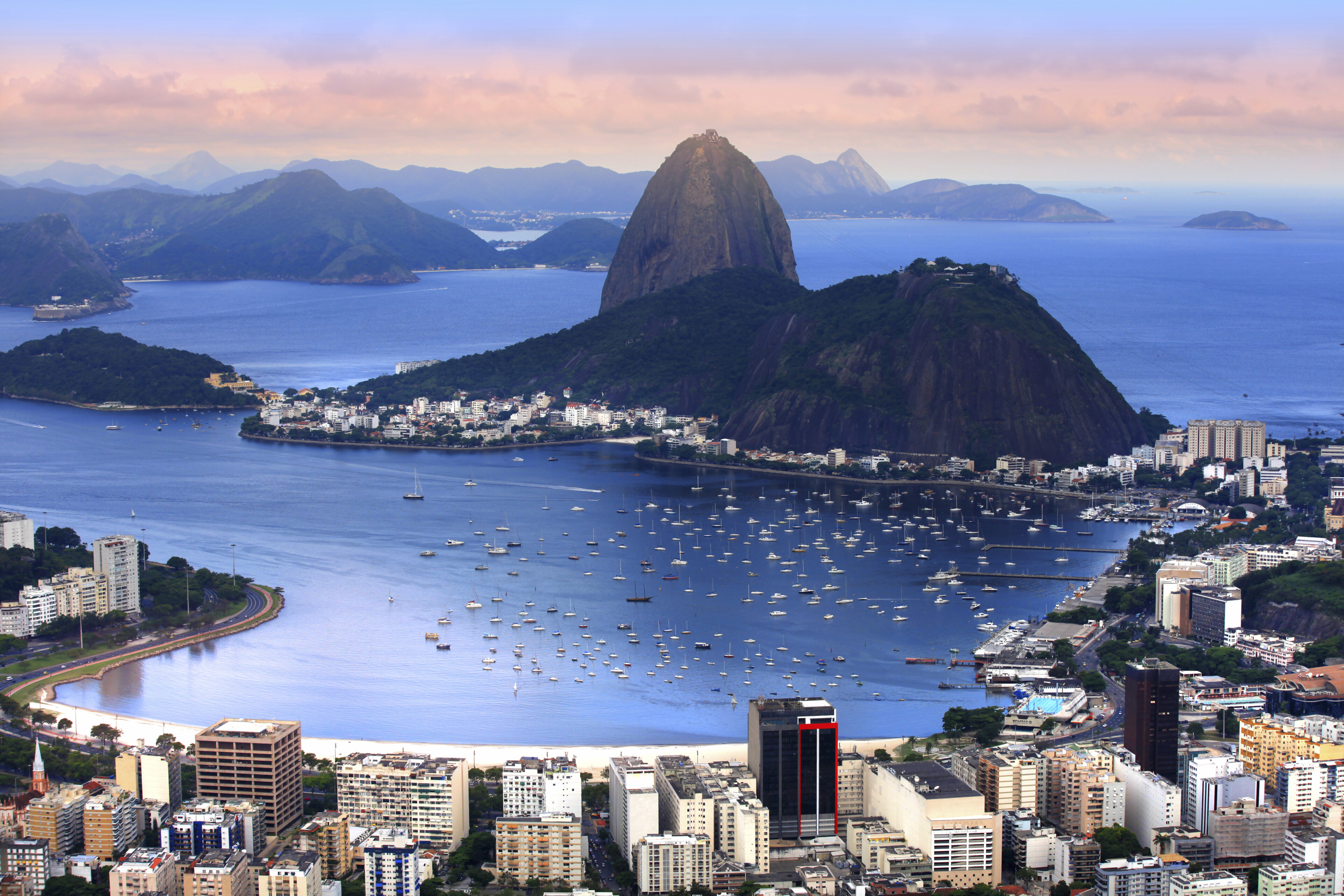 Luftansicht der Kueste von Rio de Janeiro, Brasilien