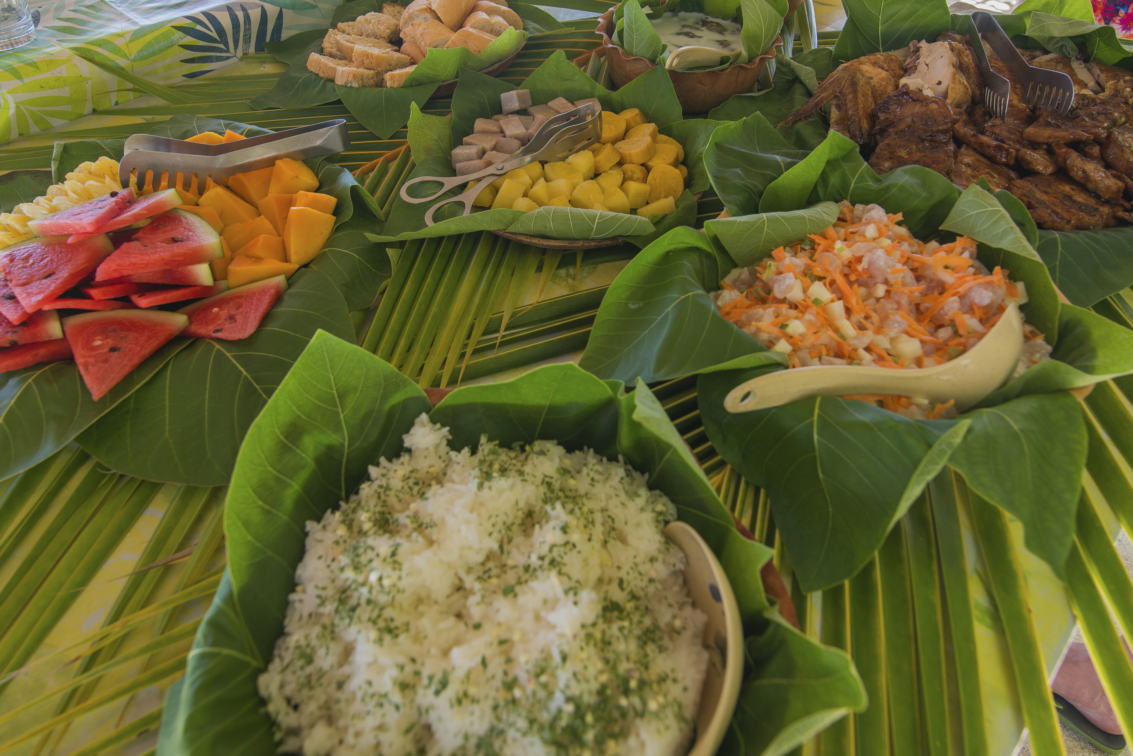 Picknick auf der Insel Muri Mahora