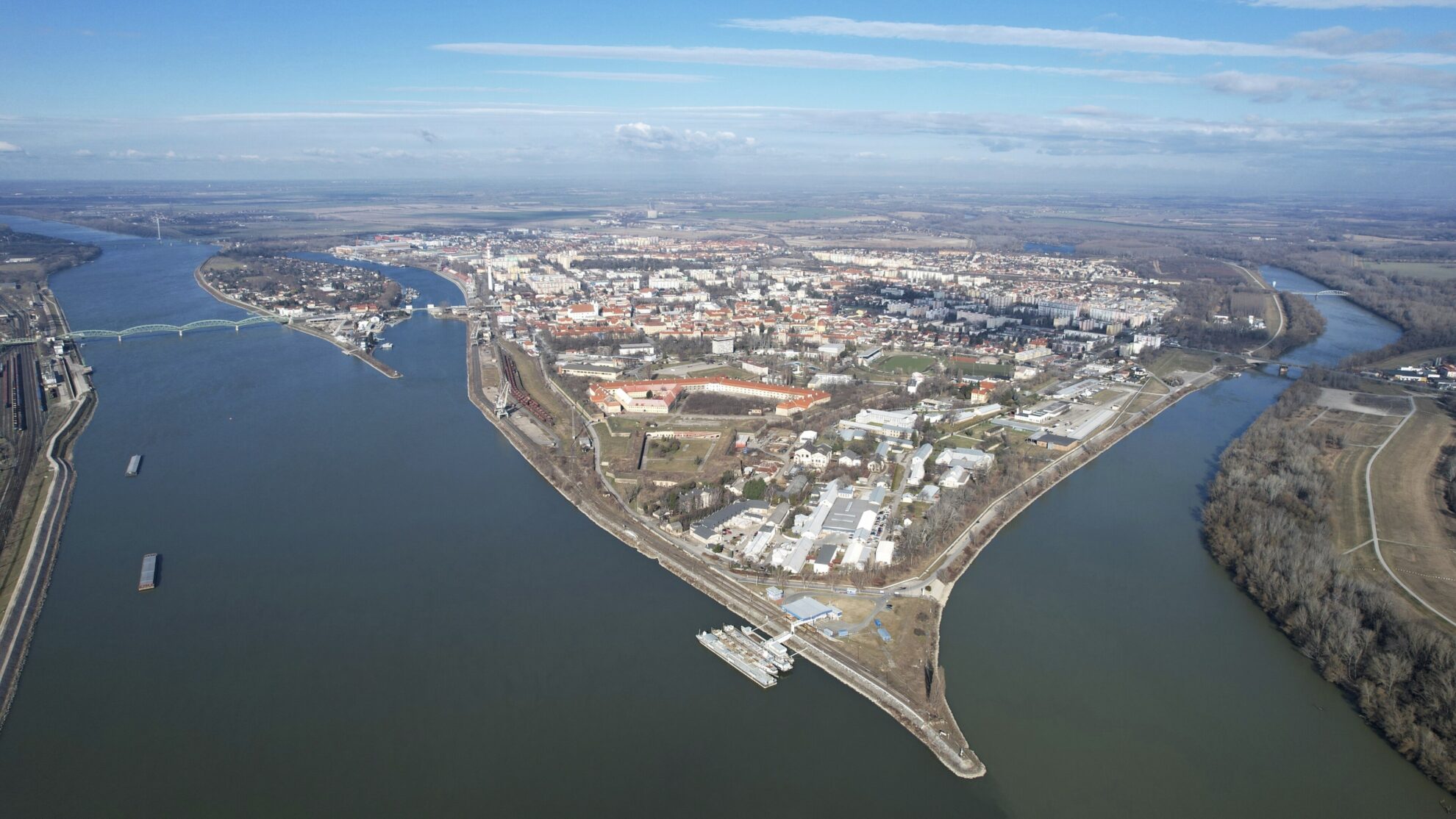 Komarno, Luftaufnahme