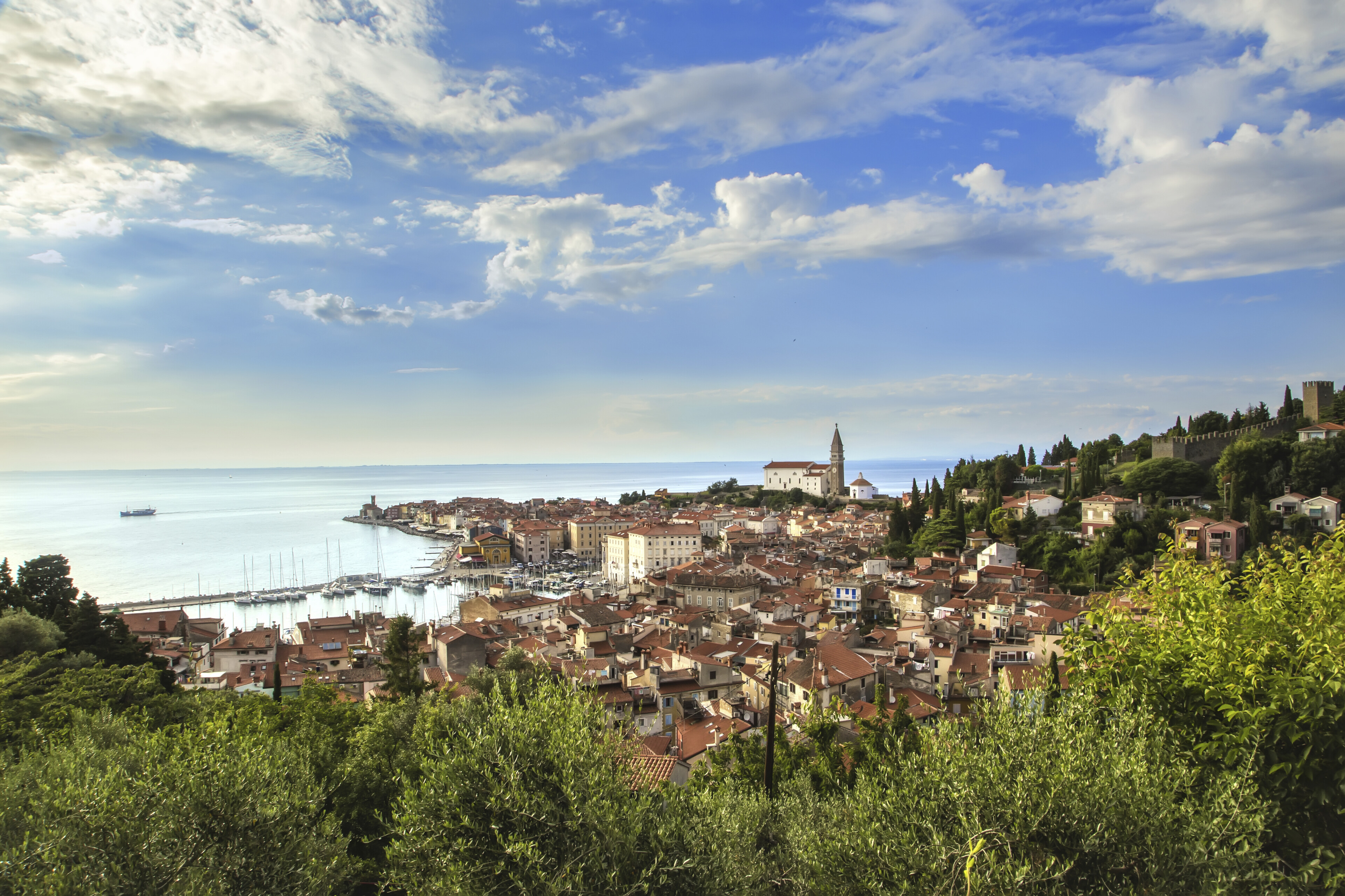 Blick auf den Hafen und die Stadt Koper, Slowenien