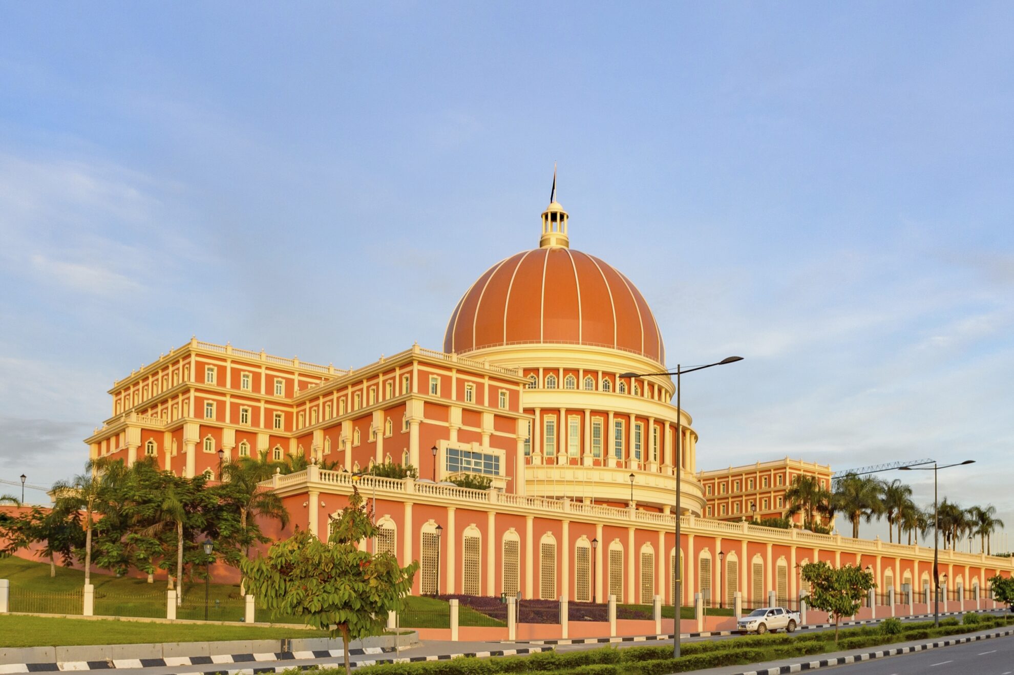 Luanda, Parlament