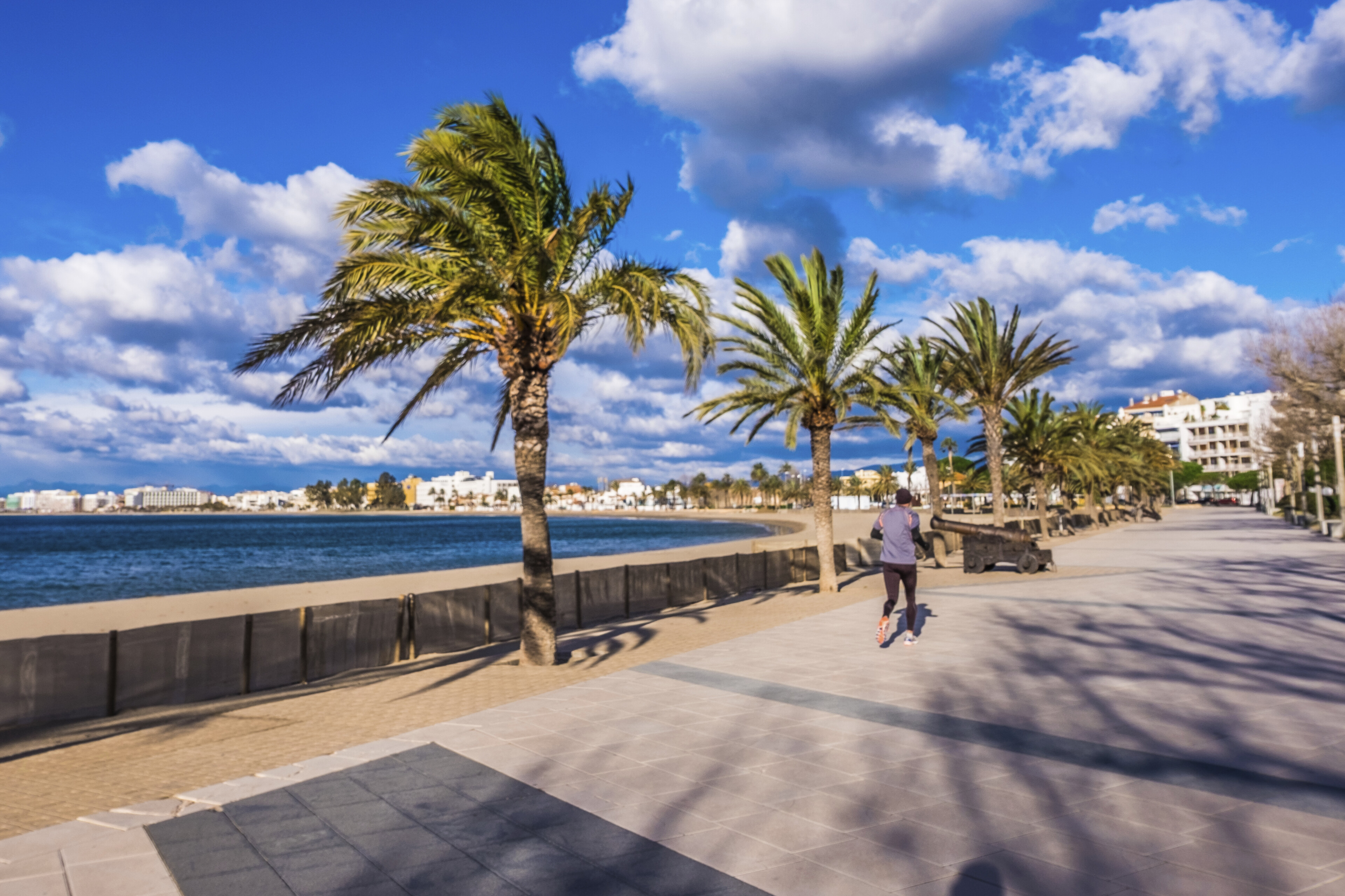 Promenadde in Roses, Spanien
