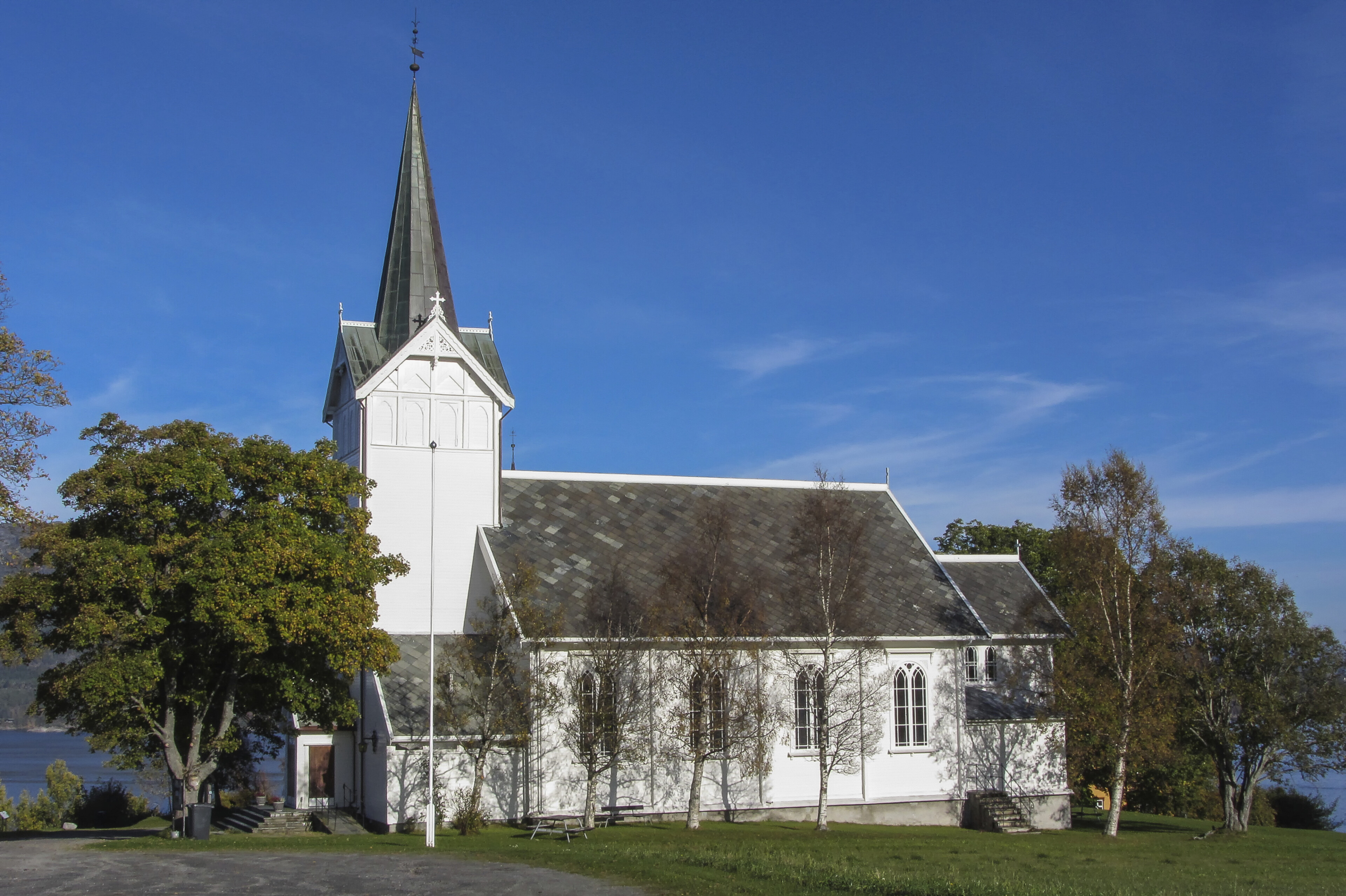 Stabkirche Kvernes in Kristiansund, Norwegen