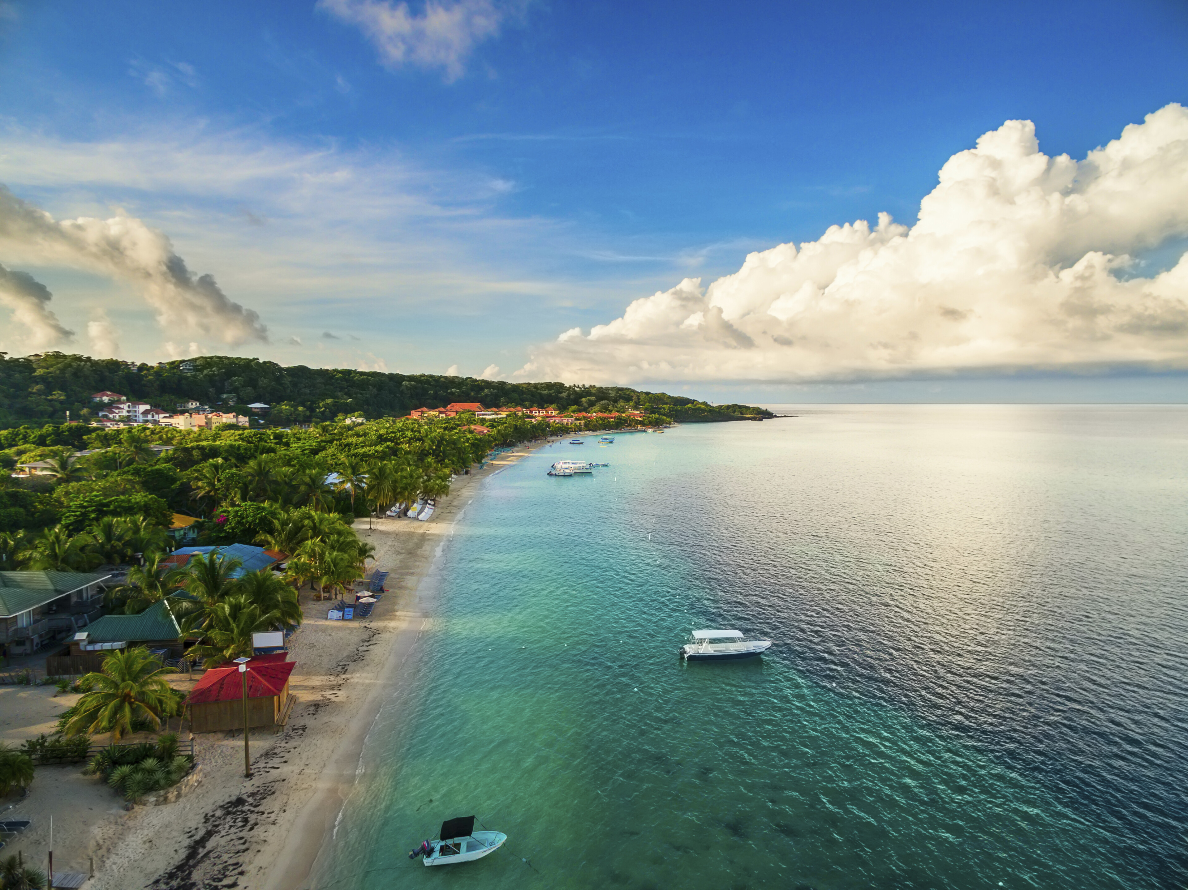 Strand von Roatan, Honduras