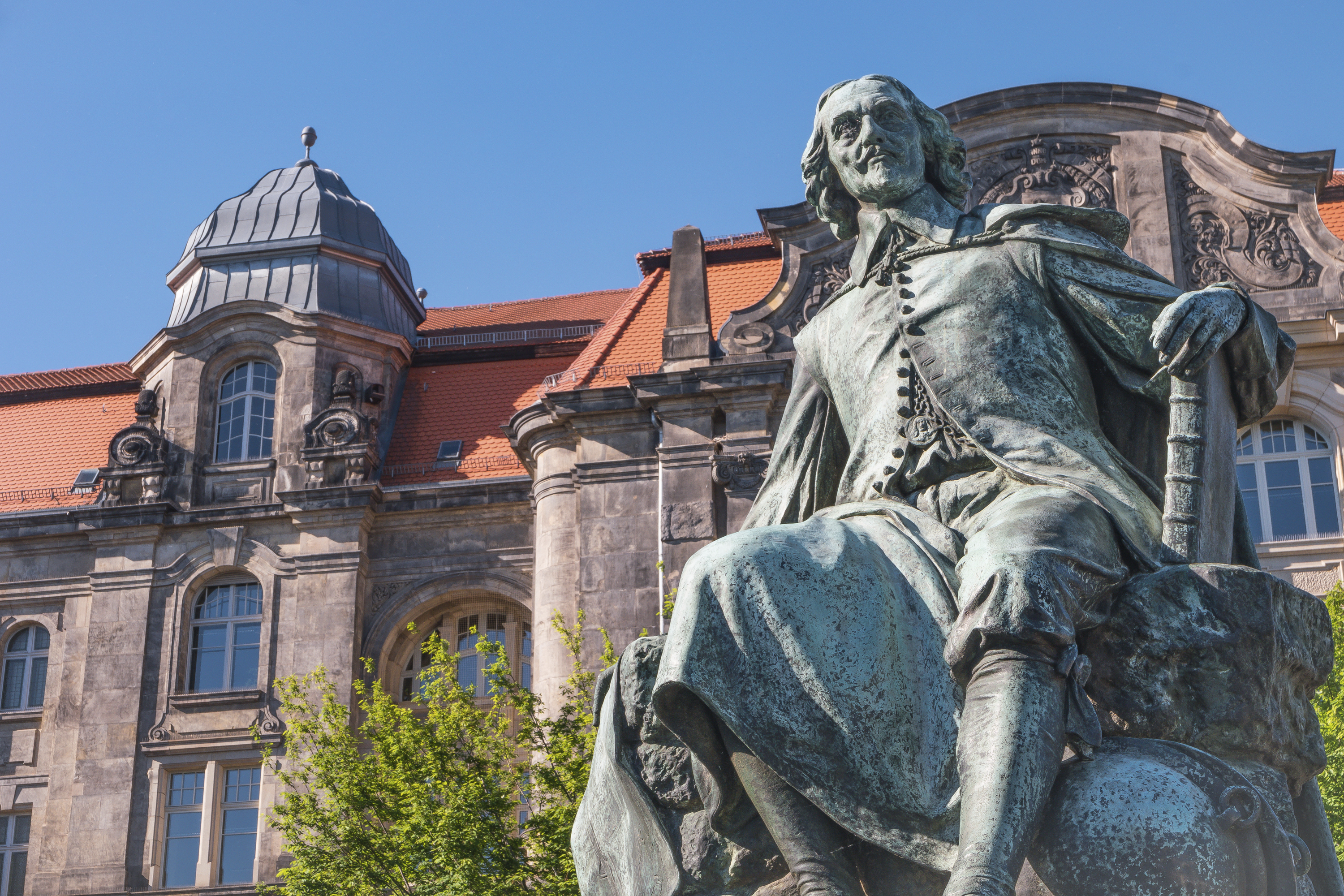 Otto von Guericke Monument in Magdeburg, Deutschland