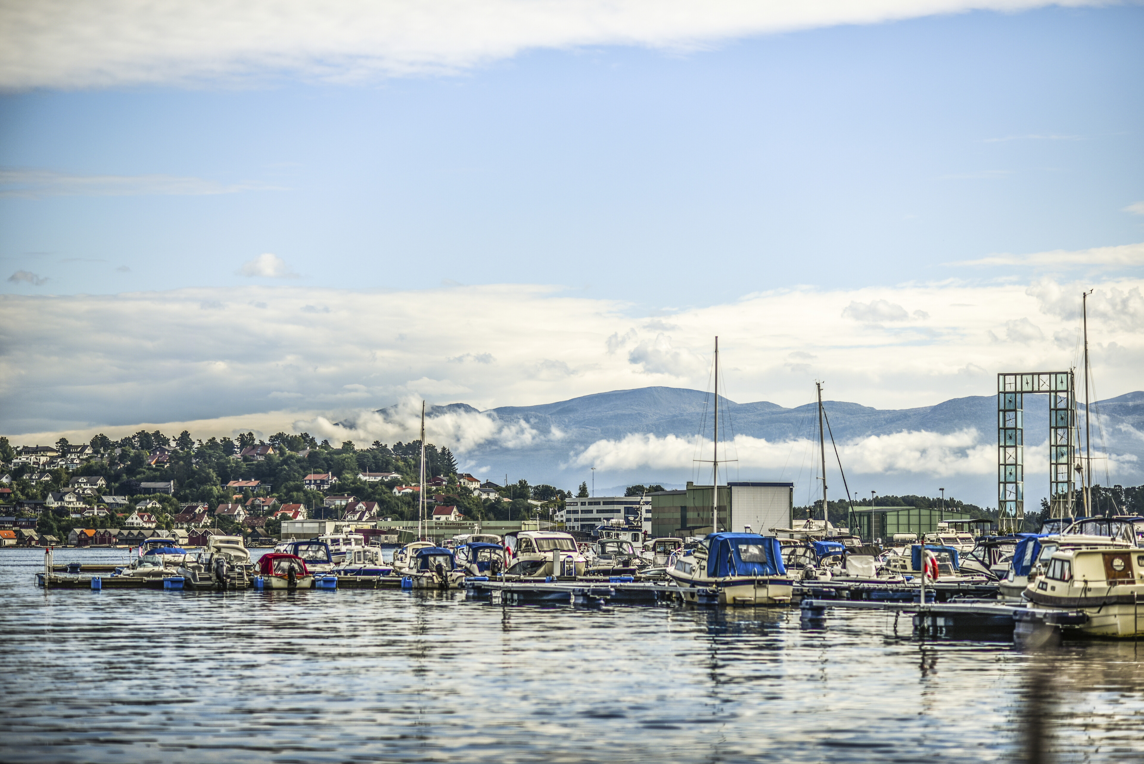 Yachthafen in Leirvik, Norwegen