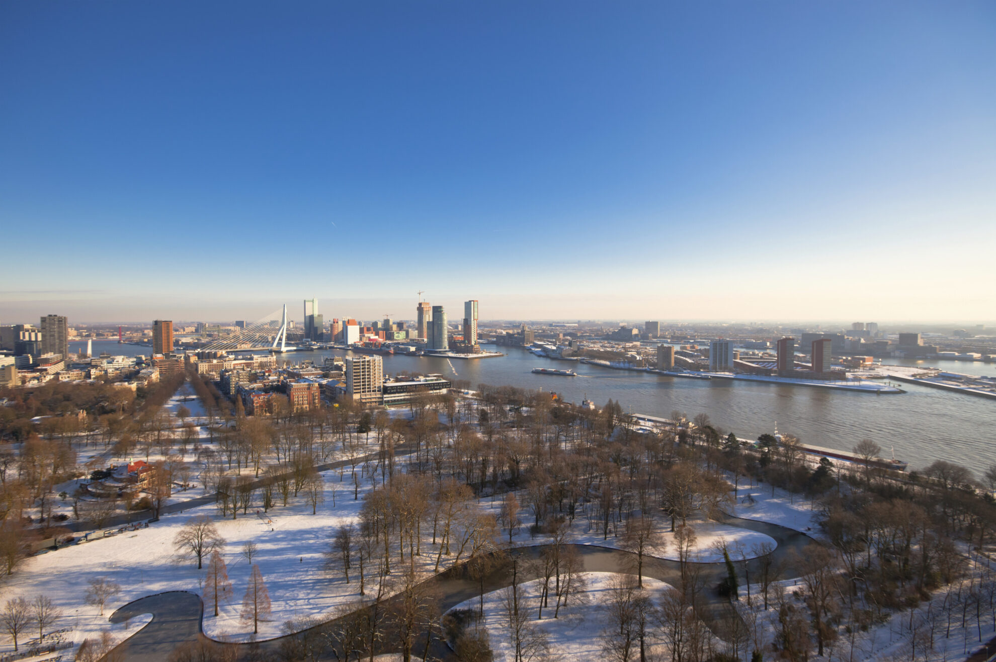 Blick über das winterliche Rotterdam, Niederlande
